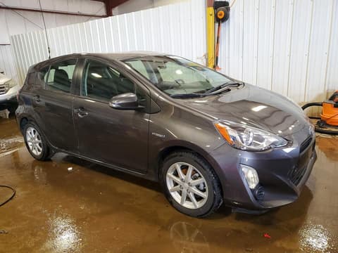 2015 Toyota Prius C, VIN JTDKDTB31F1110807. Фото 4 з 6 з аукціону Copart. Каталог авто зі США OpenDataCar.