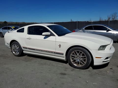 2013 Ford Mustang, VIN 1ZVBP8AM8D5204961. Фото 4 з 6 з аукціону Copart. Каталог авто зі США OpenDataCar.