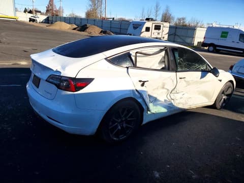 2022 Tesla Model 3, VIN 5YJ3E1EB4NF365983. Фото 3 з 6 з аукціону Copart. Каталог авто зі США OpenDataCar.