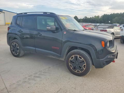 2017 Jeep Renegade, VIN ZACCJBCB4HPE43082. Фото 4 з 6 з аукціону Copart. Каталог авто зі США OpenDataCar.