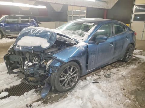 2018 Mazda 3, VIN 3MZBN1V30JM169143. Фото 1 з 6 з аукціону Copart. Каталог авто зі США OpenDataCar.