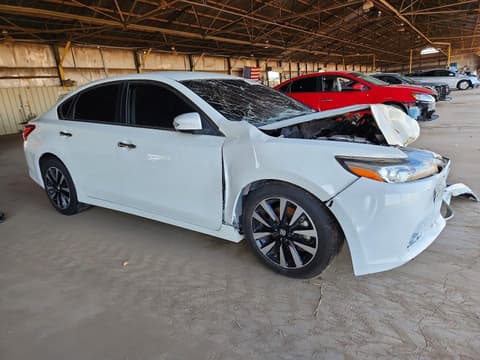 2018 Nissan Altima, VIN 1N4AL3AP6JC243262. Zdjęcie 4 z 6 z aukcji Copart. Katalog aut z USA OpenDataCar.