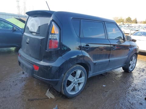 2011 Kia Soul, VIN KNDJT2A28B7710586. Фото 3 з 6 з аукціону Copart. Каталог авто зі США OpenDataCar.