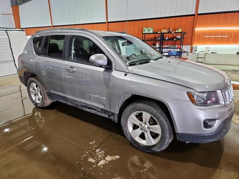 2016 Jeep Compass, VIN 1C4NJDAB1GD579299. Zdjęcie 4 z 6 z aukcji Copart. Katalog aut z USA OpenDataCar.
