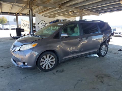 2012 Toyota Sienna, VIN 5TDYK3DC2CS218803. Фото 1 з 6 з аукціону Copart. Каталог авто зі США OpenDataCar.