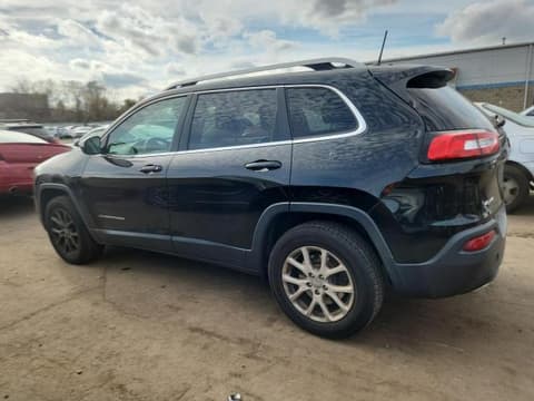 2017 Jeep Cherokee, VIN 1C4PJMCSXHW575585. Фото 2 з 6 з аукціону Copart. Каталог авто зі США OpenDataCar.