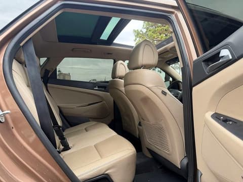 2017 Hyundai Tucson, VIN KM8J3CA29HU389766. Фото 6 з 6 з аукціону Copart. Каталог авто зі США OpenDataCar.