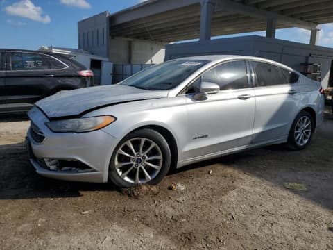 2017 Ford Fusion, VIN 3FA6P0LU3HR141571. Фото 1 з 6 з аукціону Copart. Каталог авто зі США OpenDataCar.