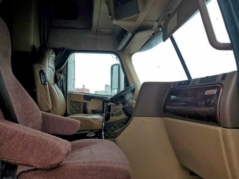2015 Freightliner Coronado, VIN 3ALXFB00XFDGA8636. Фото 5 з 6 з аукціону Copart. Каталог авто зі США OpenDataCar.