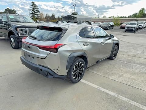 2021 Lexus UX 200, VIN JTHX3JBH4M2039729. Фото 4 з 6 з аукціону Copart. Каталог авто зі США OpenDataCar.
