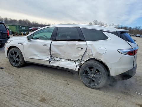 2023 Buick Enclave, VIN 5GAEVAKW7PJ121757. Фото 2 з 6 з аукціону Copart. Каталог авто зі США OpenDataCar.