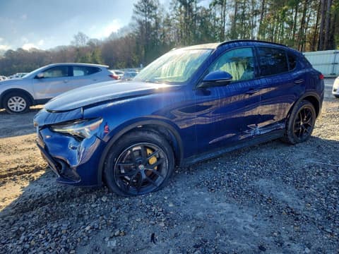 2018 Alfa romeo Stelvio, VIN ZASFAKNN0J7C28152. Фото 1 з 6 з аукціону Copart. Каталог авто зі США OpenDataCar.