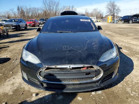 2013 Tesla Model S, VIN 5YJSA1CG6DFP08040. Фото 5 з 6 з аукціону Copart. Каталог авто зі США OpenDataCar.