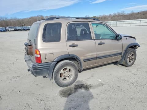 2003 Chevrolet Tracker, VIN 2CNBJ734336932374. Zdjęcie 3 z 6 z aukcji Copart. Katalog aut z USA OpenDataCar.