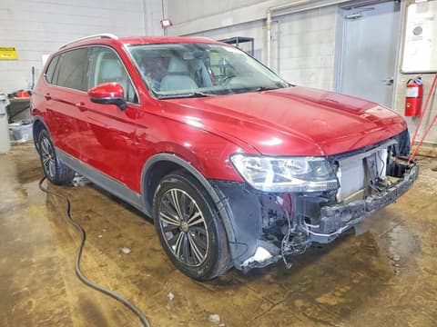 2019 Volkswagen Tiguan, VIN 3VV2B7AX2KM158395. Zdjęcie 4 z 6 z aukcji Copart. Katalog aut z USA OpenDataCar.
