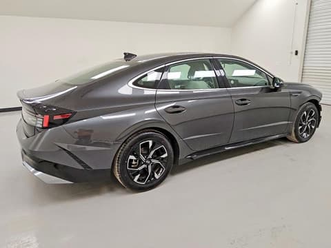 2025 Hyundai Sonata, VIN KMHL64JA9SA458154. Zdjęcie 3 z 6 z aukcji Copart. Katalog aut z USA OpenDataCar.