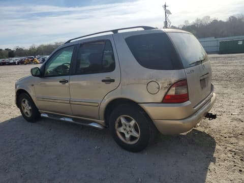 2001 Mercedes-benz ML-Class, VIN 4JGAB54E51A275517. Фото 2 з 6 з аукціону Copart. Каталог авто зі США OpenDataCar.