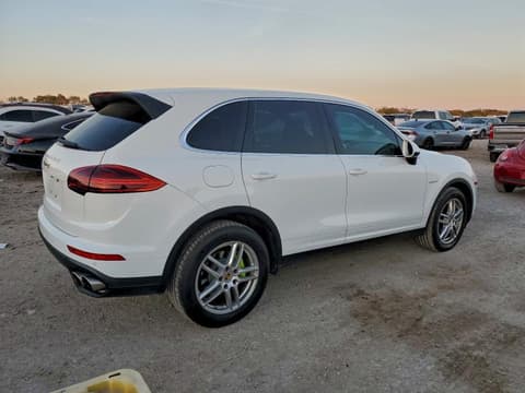 2016 Porsche Cayenne, VIN WP1AE2A24GLA64521. Фото 3 з 6 з аукціону Copart. Каталог авто зі США OpenDataCar.