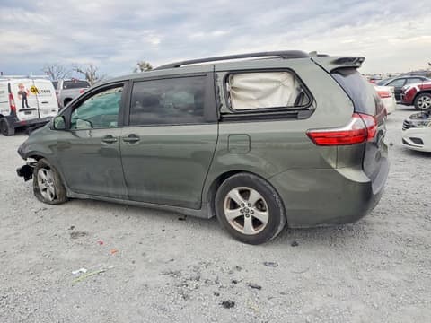 2020 Toyota Sienna, VIN 5TDKZ3DC5LS061706. Фото 2 з 6 з аукціону Copart. Каталог авто зі США OpenDataCar.