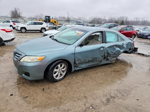 2010 Toyota Camry, VIN 4T1BF3EK8AU573382. Фото 1 з 6 з аукціону Copart. Каталог авто зі США OpenDataCar.