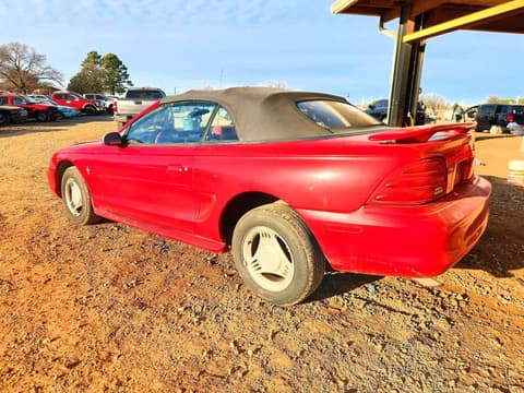 1995 Ford Mustang, VIN 1FALP4441SF204454. Фото 2 из 6 с аукциона Copart. Каталог авто из США OpenDataCar.