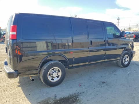 2018 Chevrolet Express 3500, VIN 1GCZGGFG9J1335222. Фото 3 з 6 з аукціону Copart. Каталог авто зі США OpenDataCar.