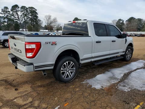 2023 Ford F-150 Lightning, VIN 1FTFW1E52PKD92657. Фото 3 з 6 з аукціону Copart. Каталог авто зі США OpenDataCar.