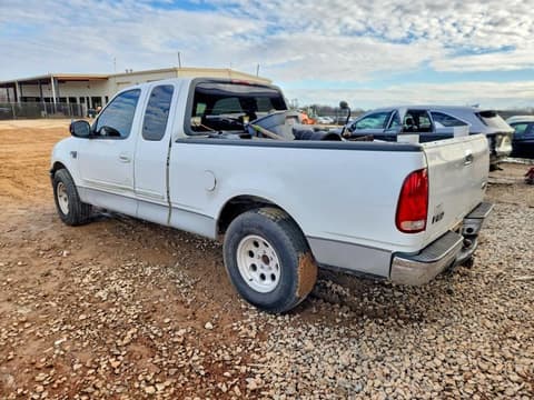 2001 Ford F-150 Lightning, VIN 1FTRX17LX1NB37928. Фото 2 з 6 з аукціону Copart. Каталог авто зі США OpenDataCar.