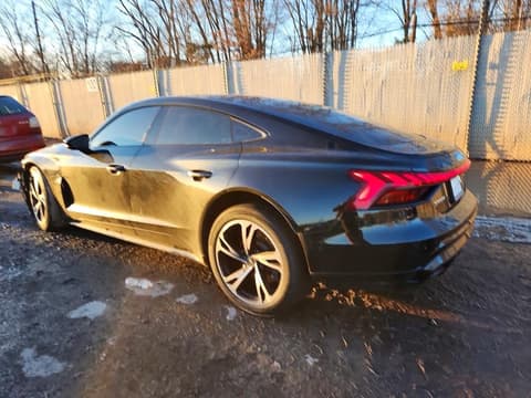 2022 Audi e-tron GT, VIN WAUEJBFW7N7004701. Фото 2 з 6 з аукціону Copart. Каталог авто зі США OpenDataCar.