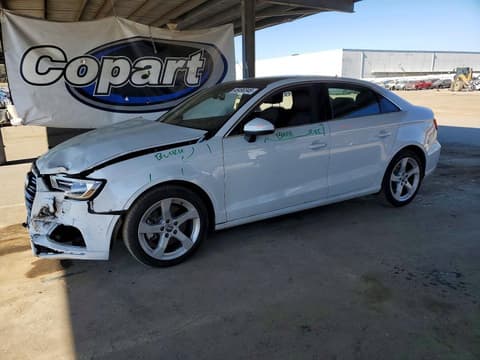 2019 Audi A3, VIN WAUAUGFF8K1012310. Фото 1 з 6 з аукціону Copart. Каталог авто зі США OpenDataCar.