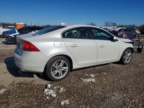 2015 Volvo S60, VIN YV126MFM7F1342065. Zdjęcie 3 z 6 z aukcji Copart. Katalog aut z USA OpenDataCar.