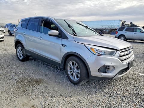2017 Ford Escape, VIN 1FMCU9GD1HUB43568. Фото 4 з 6 з аукціону Copart. Каталог авто зі США OpenDataCar.
