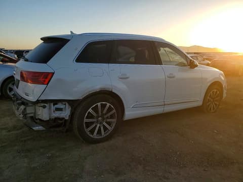 2017 Audi Q7, VIN WA1LAAF78HD027577. Фото 3 з 6 з аукціону Copart. Каталог авто зі США OpenDataCar.