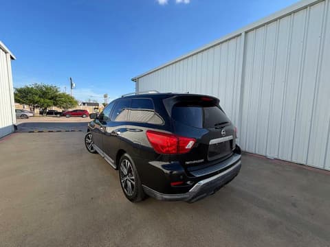 2017 Nissan Pathfinder, VIN 5N1DR2MMXHC677868. Фото 3 з 6 з аукціону Copart. Каталог авто зі США OpenDataCar.