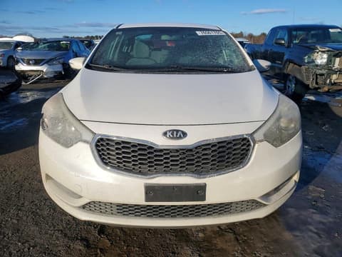 2015 Kia Forte, VIN KNAFX4A63F5280912. Фото 5 з 6 з аукціону Copart. Каталог авто зі США OpenDataCar.