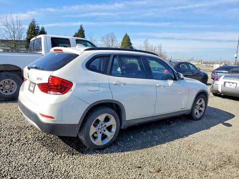 2015 Bmw X1, VIN WBAVM1C5XFVW58747. Фото 3 з 6 з аукціону Copart. Каталог авто зі США OpenDataCar.