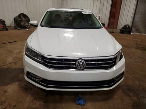2016 Volkswagen Passat, VIN 1VWBS7A34GC039636. Фото 5 з 6 з аукціону Copart. Каталог авто зі США OpenDataCar.