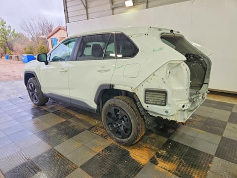 2022 Toyota RAV4, VIN 2T3H1RFVXNW205027. Фото 2 з 6 з аукціону Copart. Каталог авто зі США OpenDataCar.