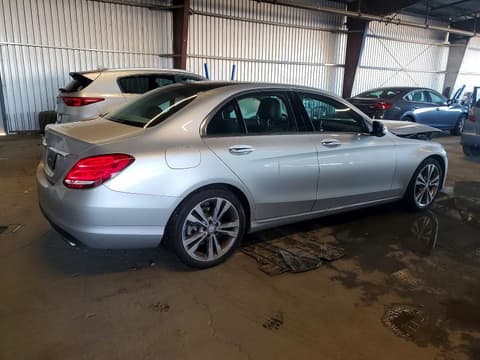 2017 Mercedes-benz C-Class, VIN 55SWF4JB8HU182056. Фото 3 з 6 з аукціону Copart. Каталог авто зі США OpenDataCar.