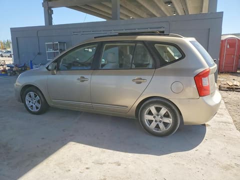 2007 Kia Rondo, VIN KNAFG525677046328. Фото 2 з 6 з аукціону Copart. Каталог авто зі США OpenDataCar.
