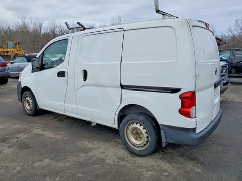 2015 Nissan NV 200, VIN 3N6CM0KN7FK721747. Photo 2 of 6 from Copart auction. OpenDataCar US salvage catalog.