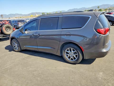 2021 Chrysler Voyager, VIN 2C4RC1DG8MR542762. Фото 2 из 6 с аукциона Copart. Каталог авто из США OpenDataCar.