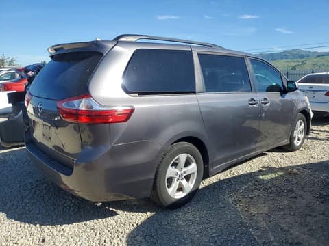 2018 Toyota Sienna, VIN 5TDKZ3DC3JS919705. Фото 3 з 6 з аукціону Copart. Каталог авто зі США OpenDataCar.