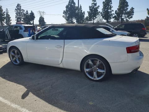 2010 Audi A5, VIN WAUJFAFH7AN014050. Фото 2 з 6 з аукціону Copart. Каталог авто зі США OpenDataCar.