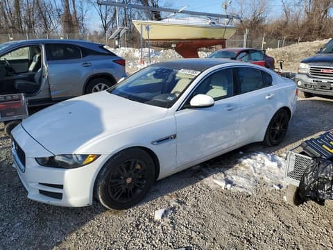 2017 Jaguar XE, VIN SAJAD4BG9HA964694. Фото 1 з 6 з аукціону Copart. Каталог авто зі США OpenDataCar.