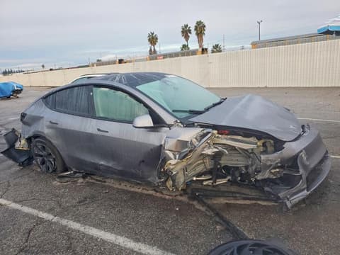 2024 Tesla Model Y, VIN 7SAYGDED1RF194301. Photo 4 of 6 from Copart auction. OpenDataCar US salvage catalog.