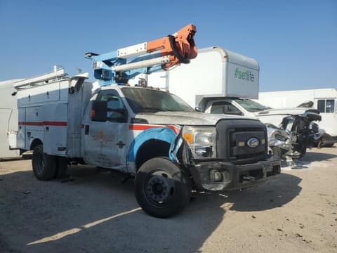 2011 Ford F-550 Super Duty, VIN 1FDUF5HT3BEC55027. Фото 4 из 6 с аукциона Copart. Каталог авто из США OpenDataCar.