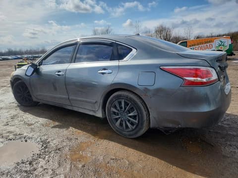 2015 Nissan Altima, VIN 1N4AL3AP9FC227645. Zdjęcie 2 z 6 z aukcji Copart. Katalog aut z USA OpenDataCar.