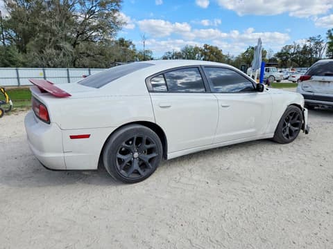 2011 Dodge Charger, VIN 2B3CL3CG9BH587068. Фото 3 з 6 з аукціону Copart. Каталог авто зі США OpenDataCar.