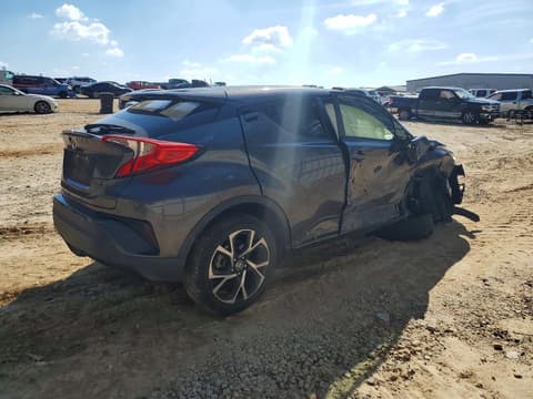 2020 Toyota C-HR, VIN JTNKHMBX7L1070768. Фото 3 з 6 з аукціону Copart. Каталог авто зі США OpenDataCar.